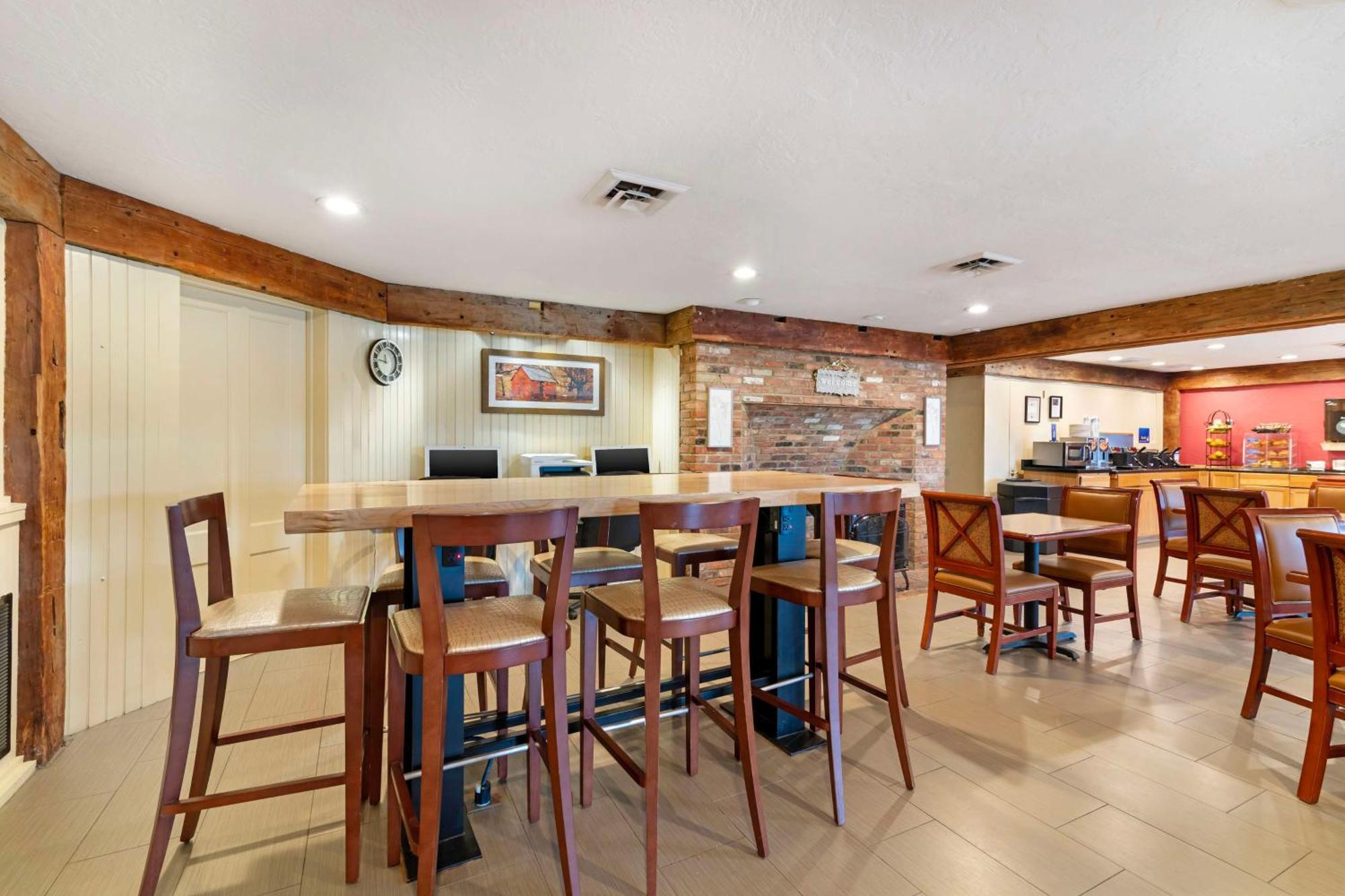 Best Western Inn&Suites Rutland-Killington Exterior foto