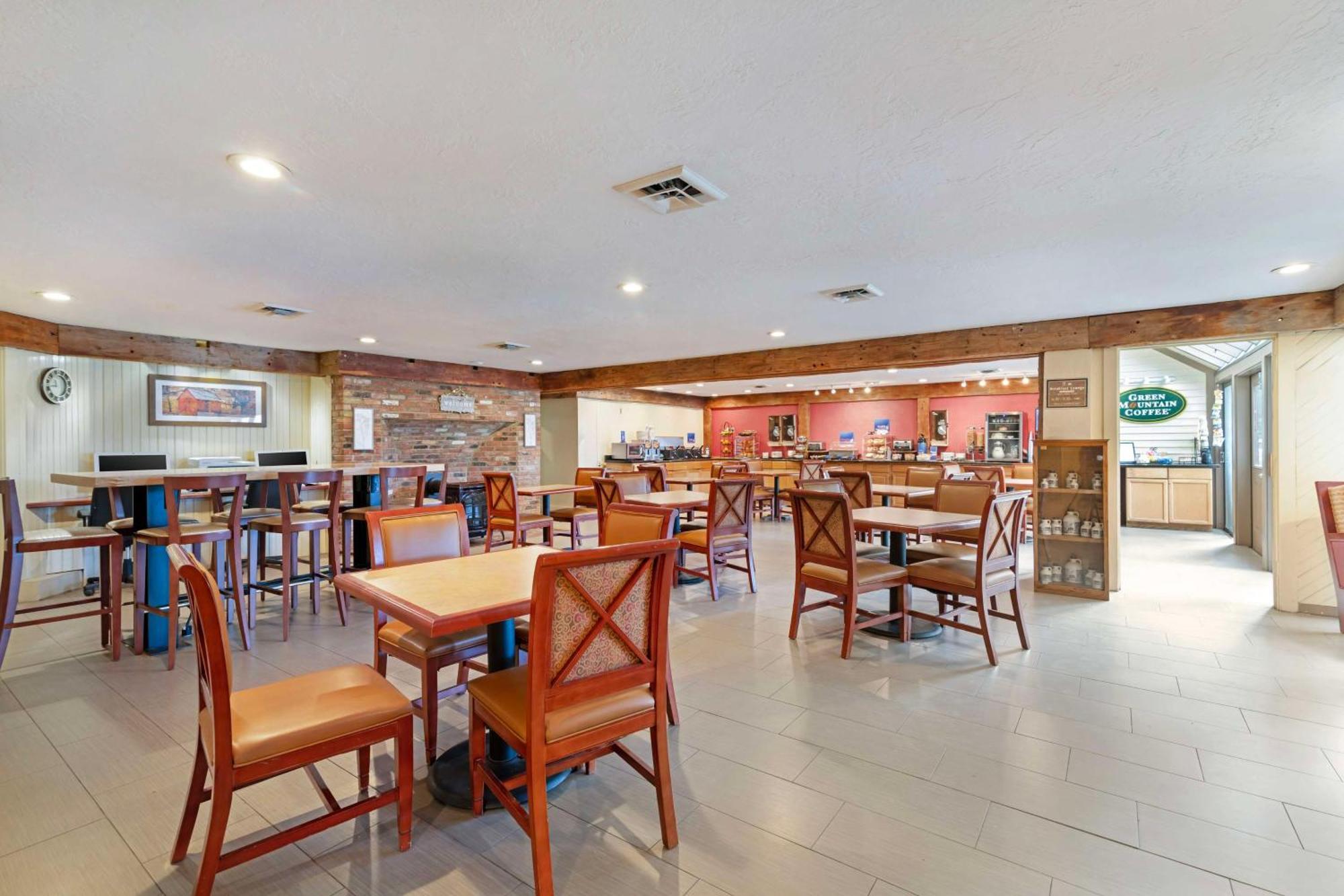 Best Western Inn&Suites Rutland-Killington Exterior foto